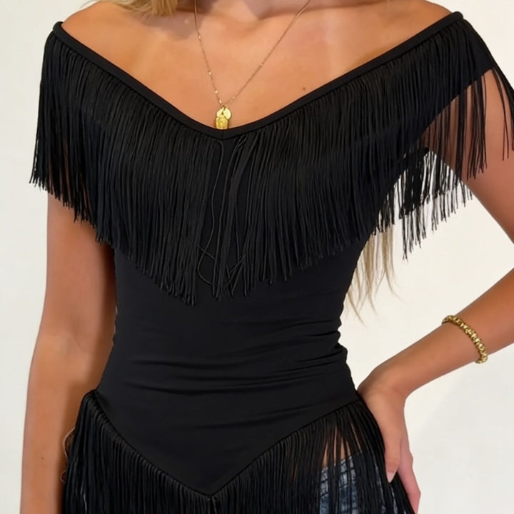 Dame Top med frynsete detalj og off-shoulder-design Skjora