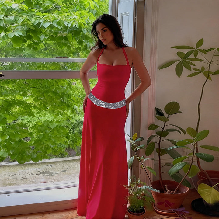 Damer Elegant Maxikjole med stilig Halterneck og glitterakenter Skjora