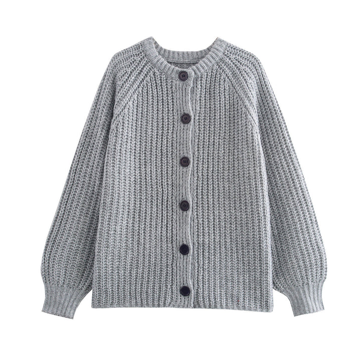 Kvinne koselig cardigan med vertikal ribbestruktur og store knapper Skjora