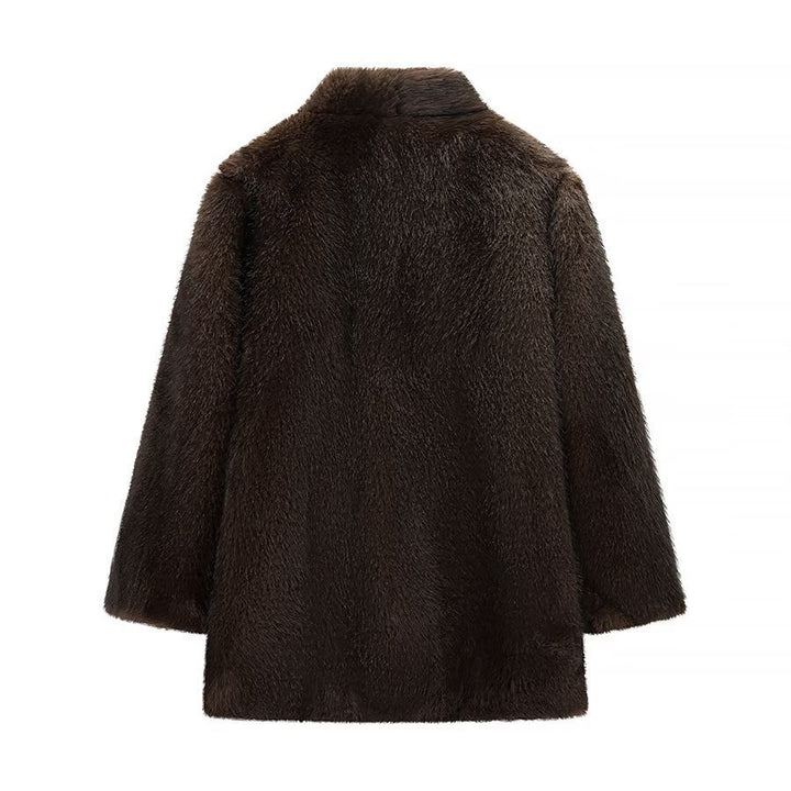 Kvinnens koselige faux fur-jakke med elegant krage og myk fôr Skjora
