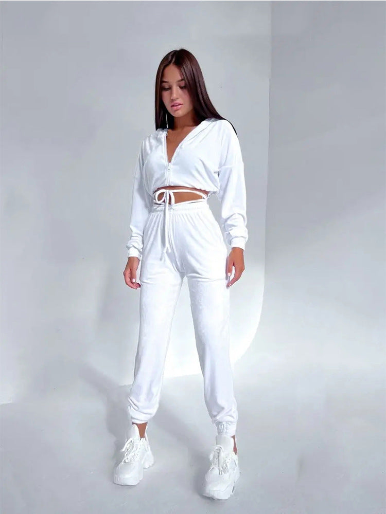 Kvinnelig sporty fritidssuit sett med hette og elastisk midjebånd Skjora