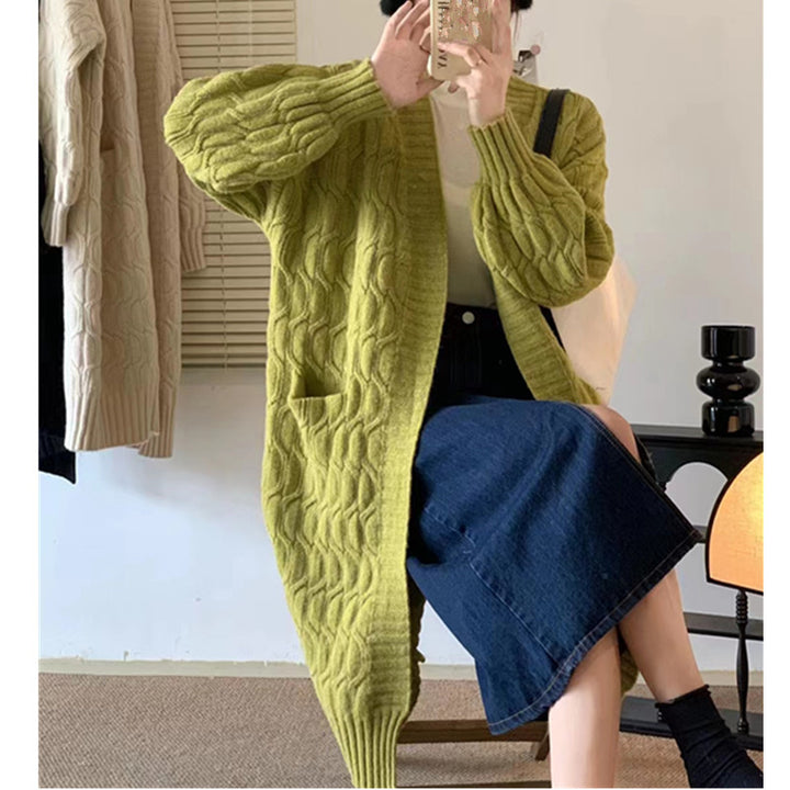 Kvinnelig chunky strikket cardigan med lommer og V-hals Skjora
