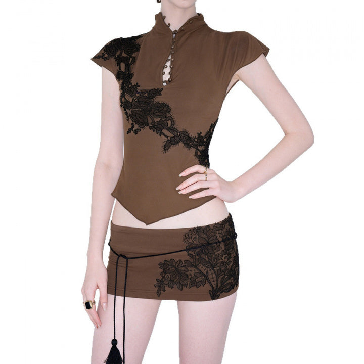 Dame Elegant spiss bluse med moderne krage og raffinerte knappdetaljer Skjora