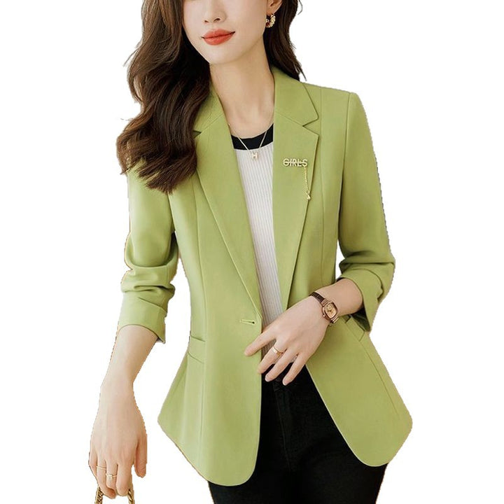Damer moderne blazer med en litt tilpasset passform Skjora