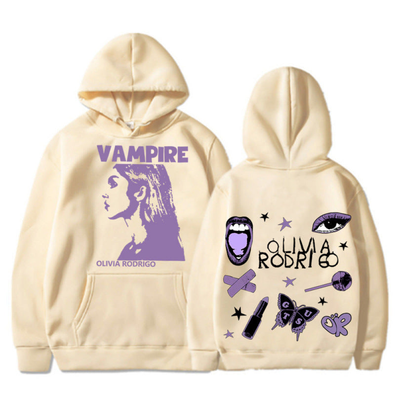 Kvinnehettegenser med kunstnerisk vampyrtrykk og oversized passform Skjora