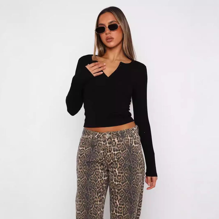 Dame Langermet Crop-Top med elegant V-åpning og figurnær passform Skjora