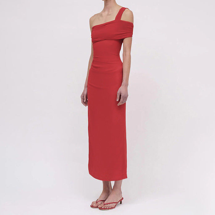 Dame Elegant Maxi-kjole med asymmetrisk utringning og figurskapende draperingsdesign Skjora