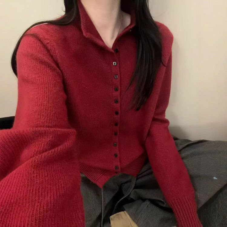 Kvinnes varm strikket cardigan Skjora