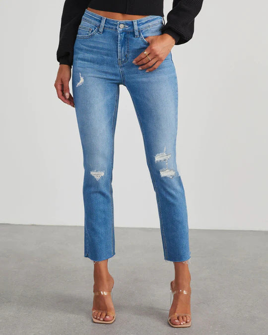 Dame tidløse jeans i moderne snitt med cropped bein Skjora