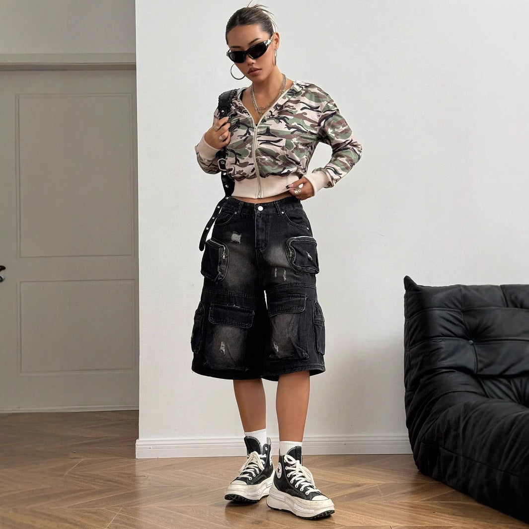 Dame kort hoodiejakke i moderne camouflagemønster Skjora
