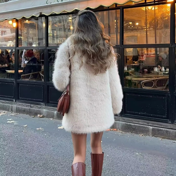 Dame fleecejakke med elegante krager og praktiske lommer Skjora