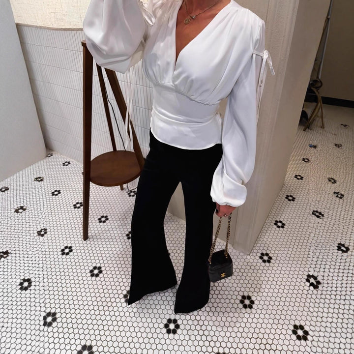 Kvinne elegant bluse med voluminøse ermer Skjora