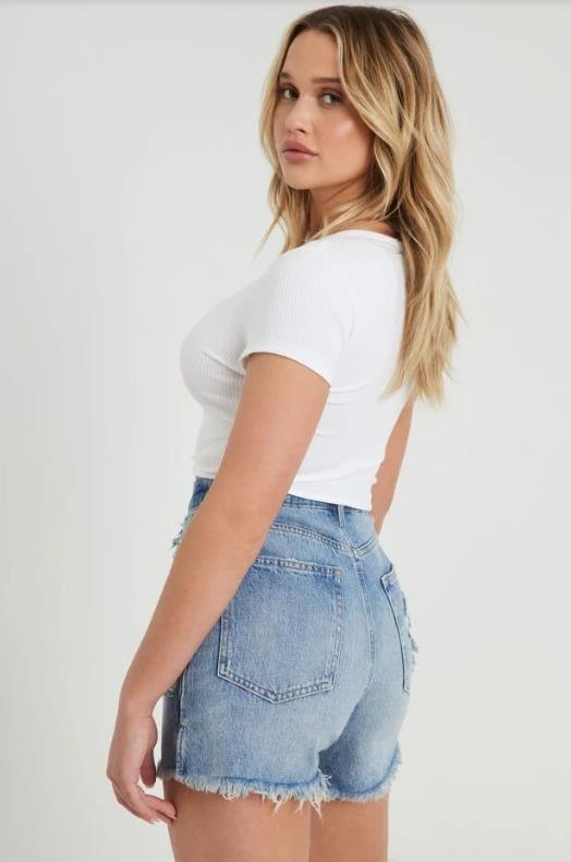 Dame uformelle denimshorts med høyt liv og fransete kant Skjora