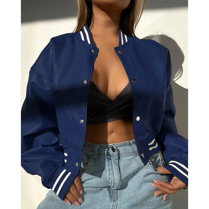 Kvinnelig sporty faux skinnjakke i klassisk varsity stil med striper Skjora