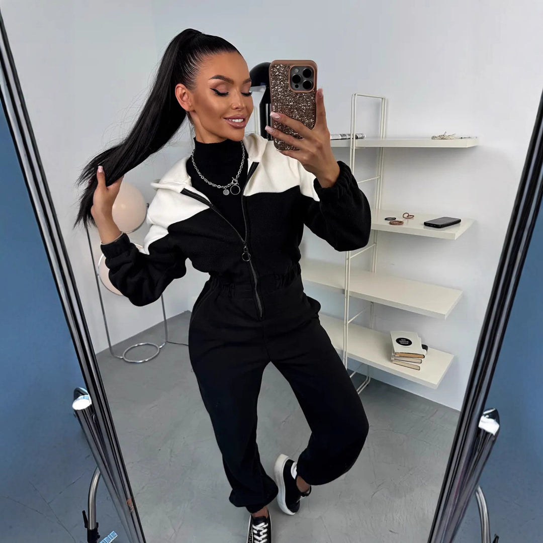 Kvinnes Casual Fleece Overall med Elegant Glidelås og Hette Skjora