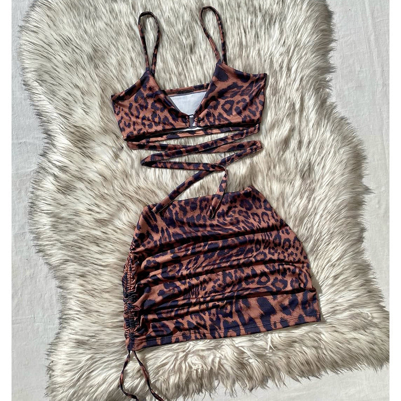 Damer sexy Leo-Crop-Top med leken omslagdesign Skjora