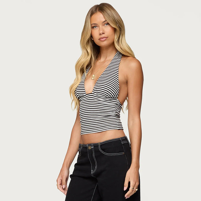 Dame vrih bikini topp med raffinerte halter-design og stripete mønster Skjora