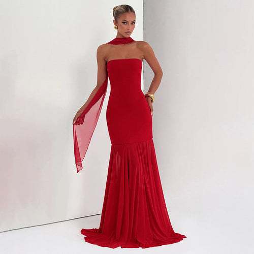 Damer Elegant kveldsdrakt med transparente draperinger Skjora