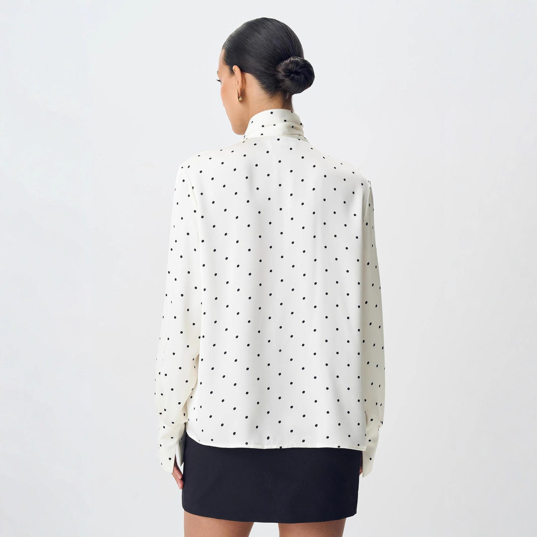 Damer elegant bluse med blonderdetaljer og sløyfe krage Skjora