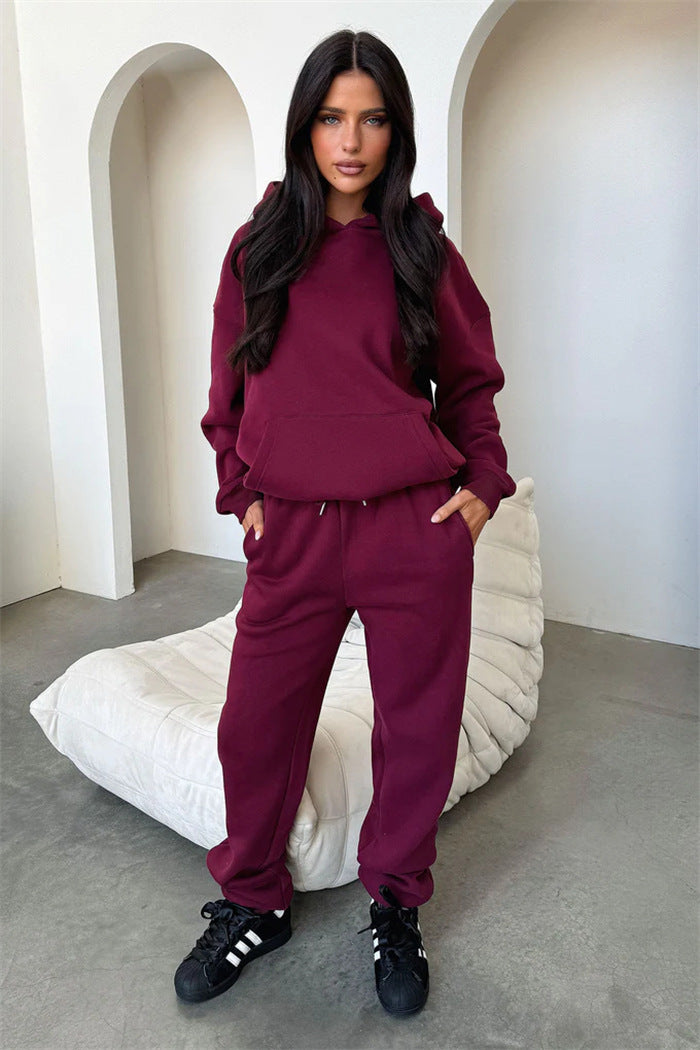Kvinnelig sporty loungewear-sett med hette og elastisk livlinning Skjora