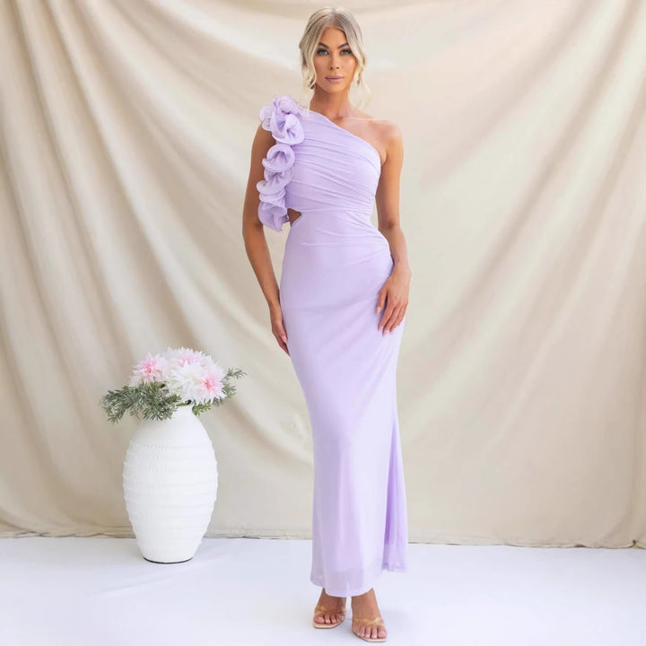 Kvinne Elegant Rynket Maxi Kjole med en Off-Skulder Design og Skreddersydd Passform