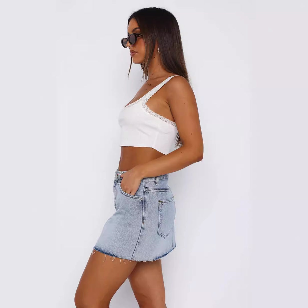 Dame-Crop-Top med heklekant og minimalistisk silhuett Skjora