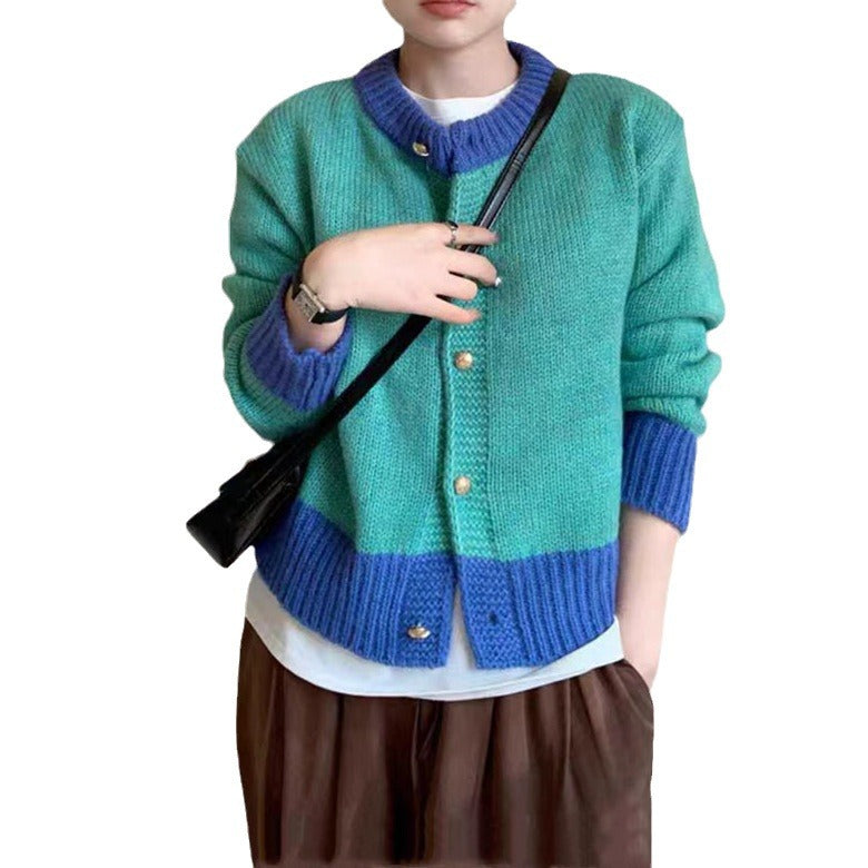 Dame cardigan med kontrasterende mansjetter og knappdetaljer Skjora