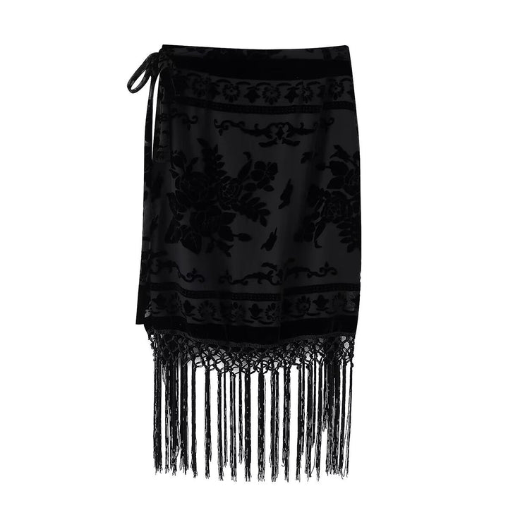 Dame elegant fløyelskjol med frynsete detaljer og sidelook belt