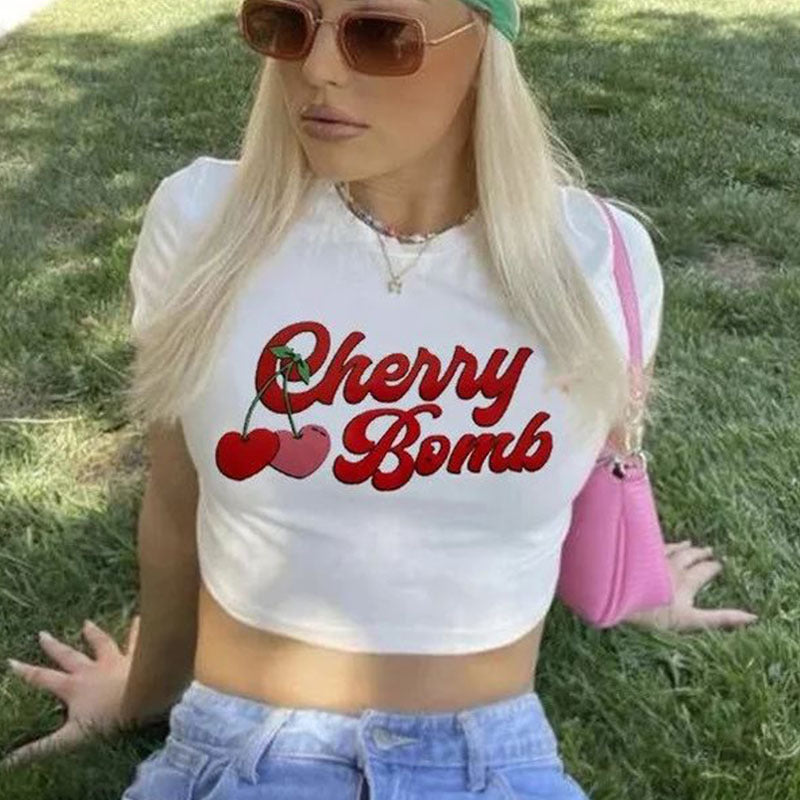 Dame cropped T-shirt med kreativt trykk og komfortabel rund halsutskjæring Skjora