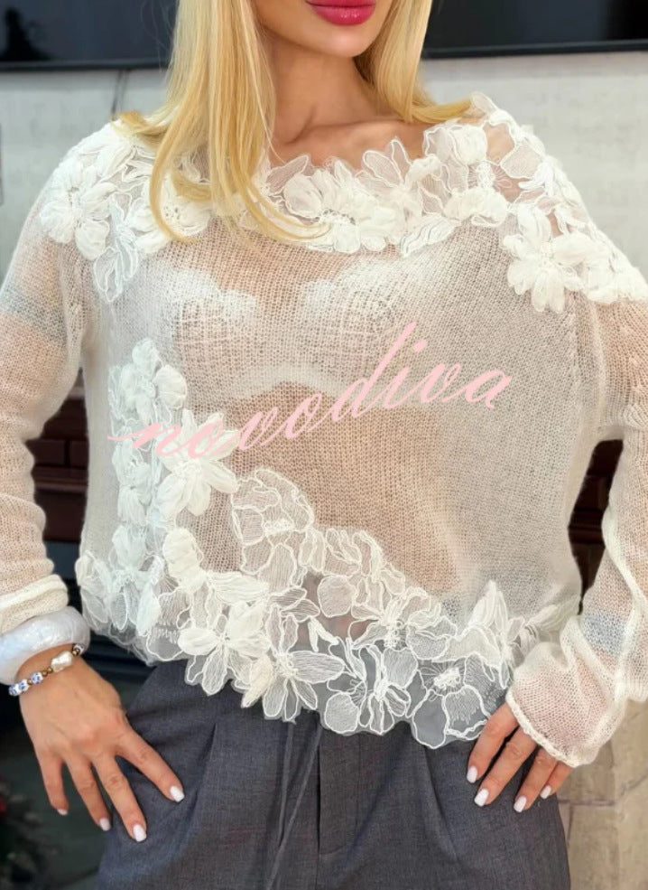 Kvinne strikkegenser med blomsterlakk aksenter og gjennomsiktig design Skjora