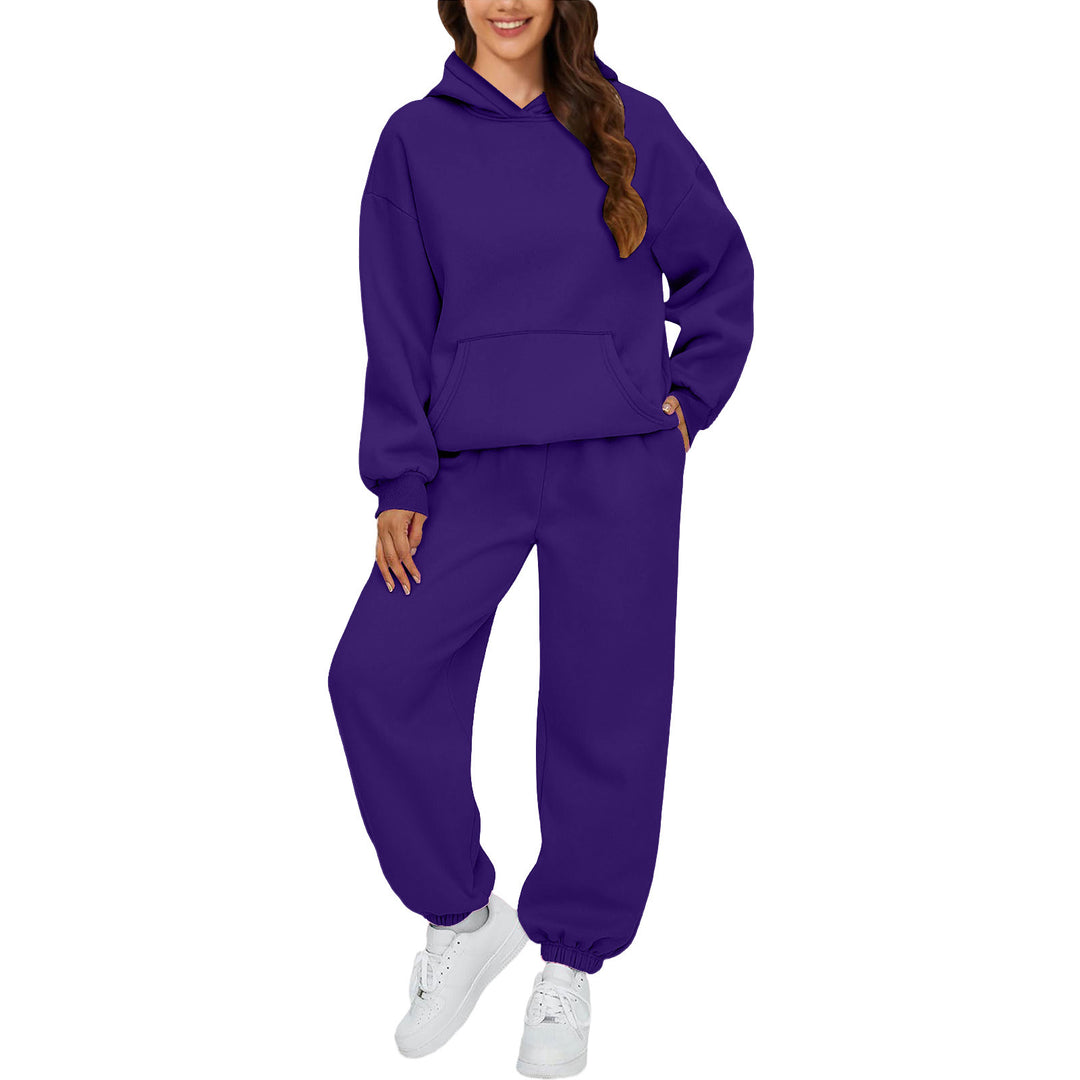 Dame Komfortabel Hettegensere Suit Laget av Mykt Sweatstoff Skjora
