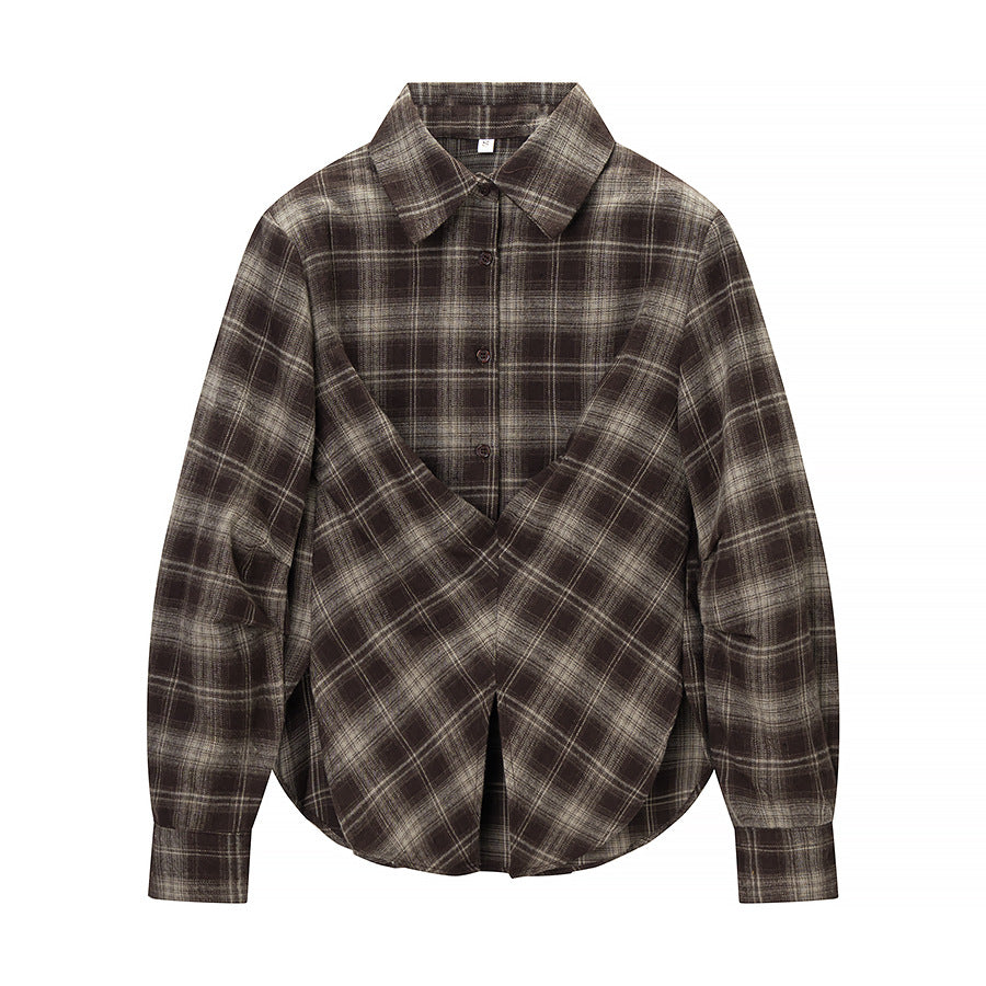 Kvinnens rutete skjorte med innovativt innpakningsdesign Skjora