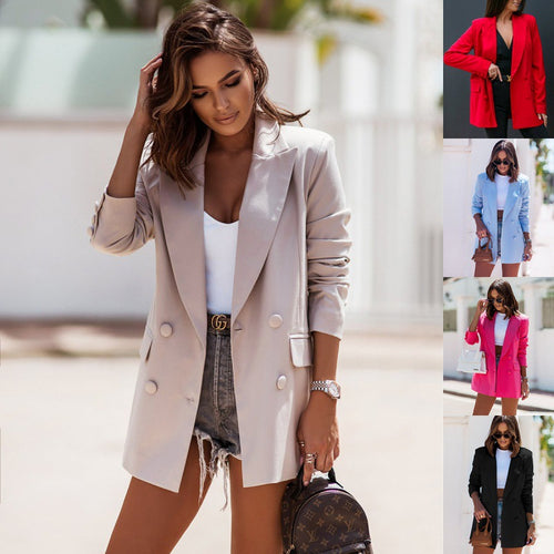 Kvinne elegant oversized blazer med dobbeltspent knappelukking og silkeaktig finish Skjora