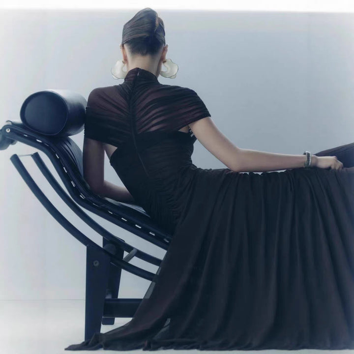 Dame Elegant Cut-Out Maxikjole med høyt design og sofistikerte draperinger Skjora
