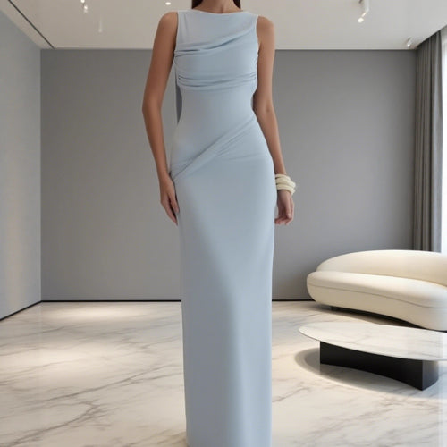 Damer Elegant Maxi-kjole med raffinerte draperinger og asymmetrisk snitt Skjora