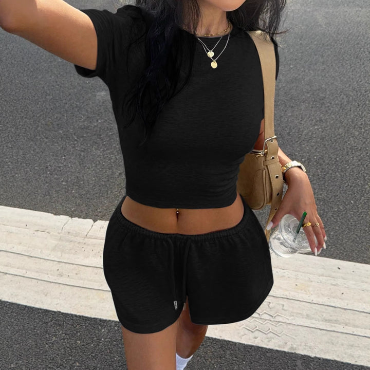 Dame Crop-Top med figursydd snitt og komfortabelt materiale Skjora