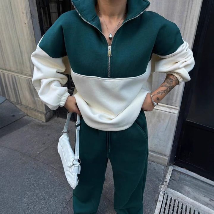 Kvinnes fleece sweatshirt med høy krage og praktiske sidelommer Skjora