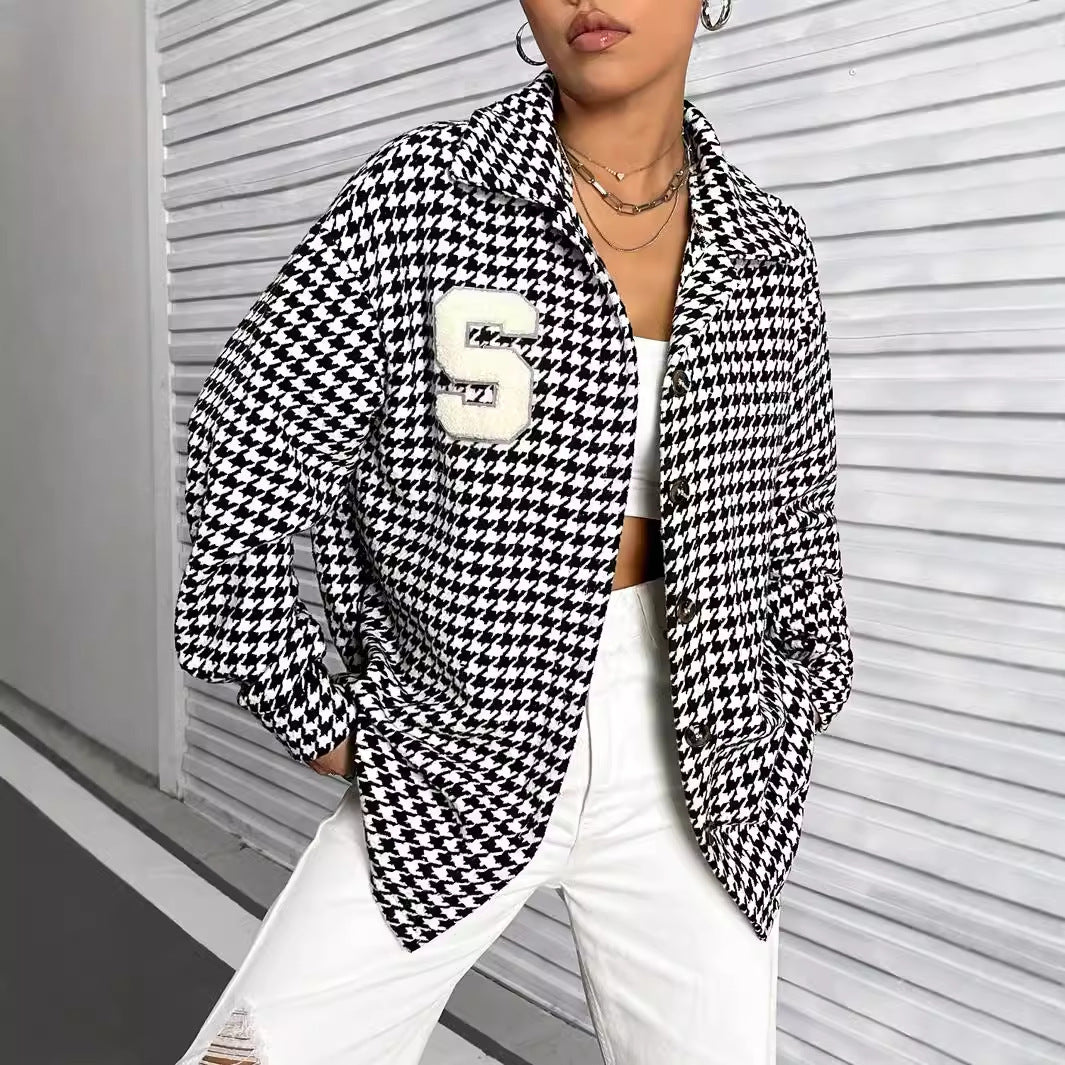 Dame oversized bluse i hundetannmønster med lapp Skjora