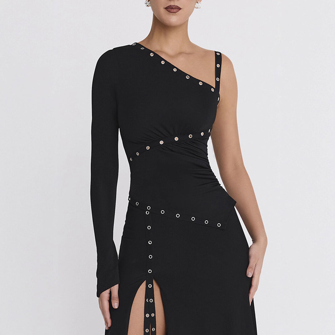 Dame Elegant overdel med asymmetrisk snitt og dekorative øyer Skjora