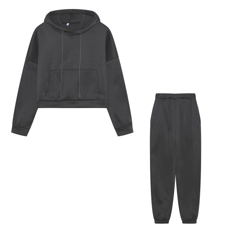 Sporty crop hoodie set for women and joggers Skjora