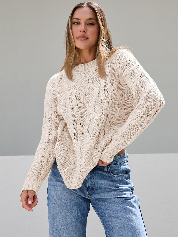 Kvinnes chunky strikket genser med kabeldesign Skjora