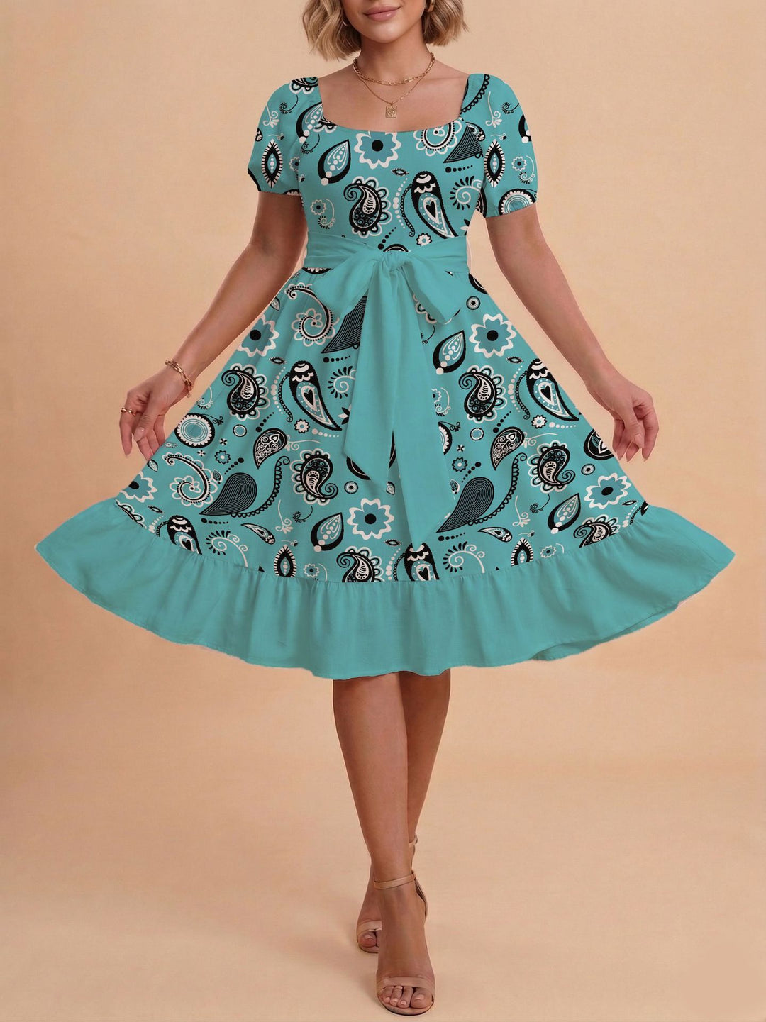 Damen Verspieltes Maxikleid mit Bärenmuster und taillierbarem Band Skjora