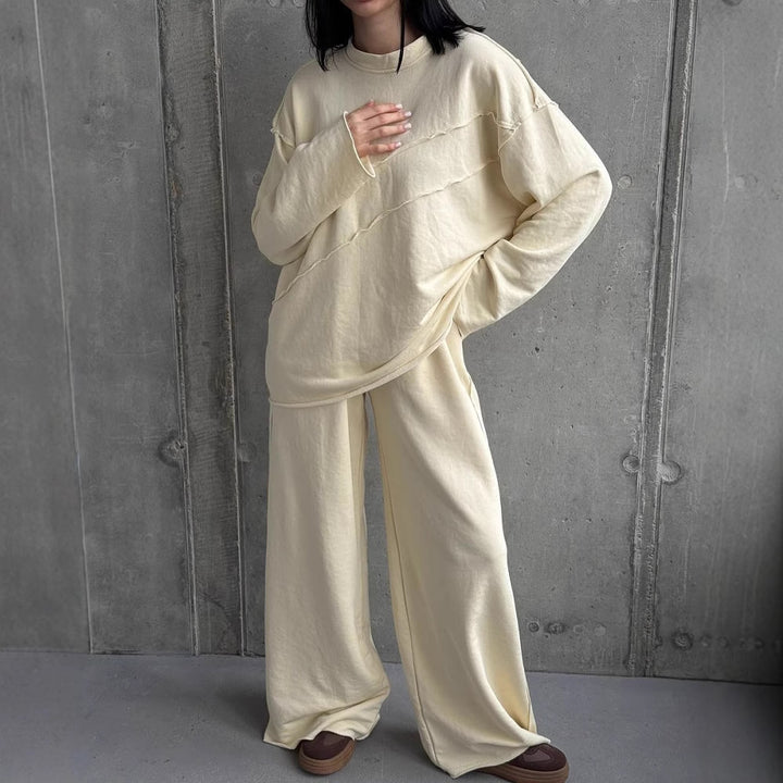 Dame casual lounge dress med en løs passform og komfortable detaljer Skjora
