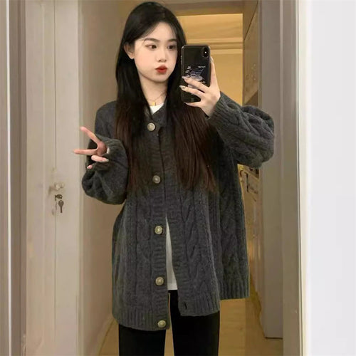 Kvinne chunky strikket cardigan med store knapper og avslappet snitt Skjora