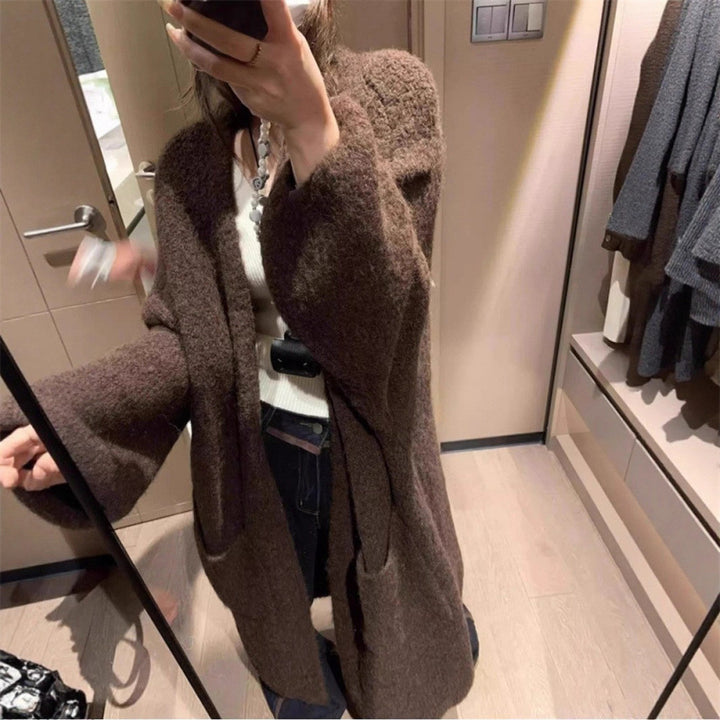 Kvinners fluffy cardigan med store lommer og løs passform Skjora