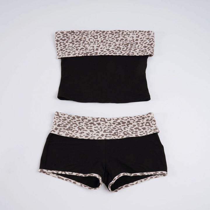 Dame Sporty Crop-Top og Shorts-sett i moderne leopardmønster Skjora
