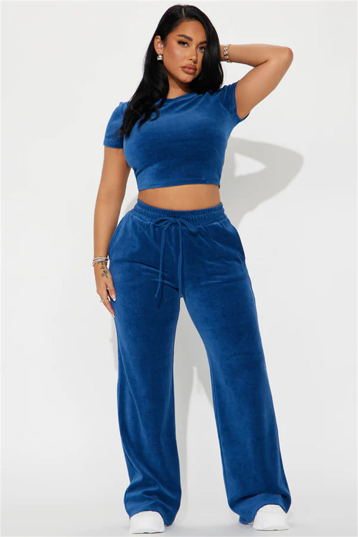 Kvinners fritidsloungewear-sett laget av myk velour Skjora