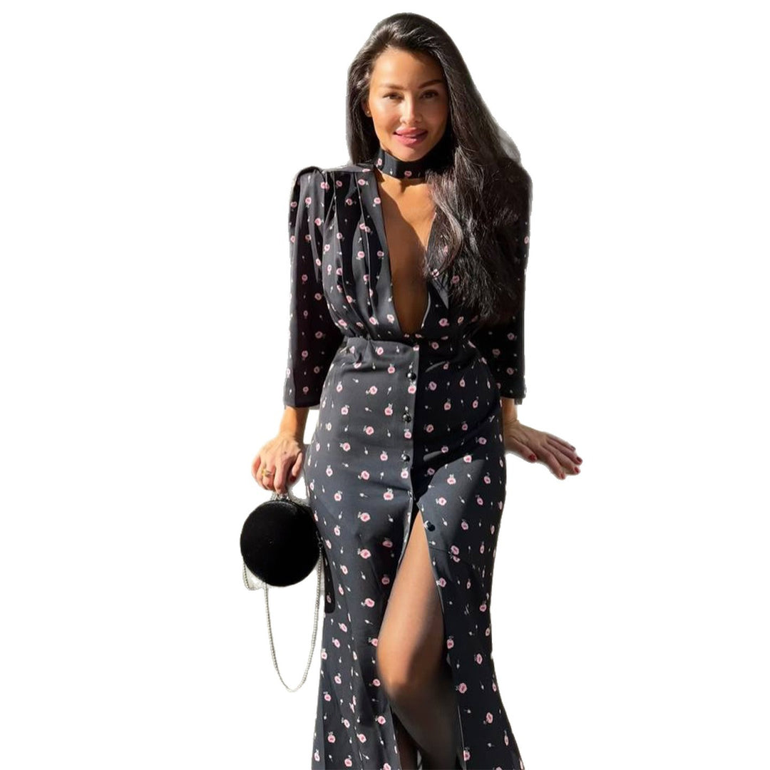 Kvinne jumpsuit med dyp V-hals og stilfull splitt Skjora