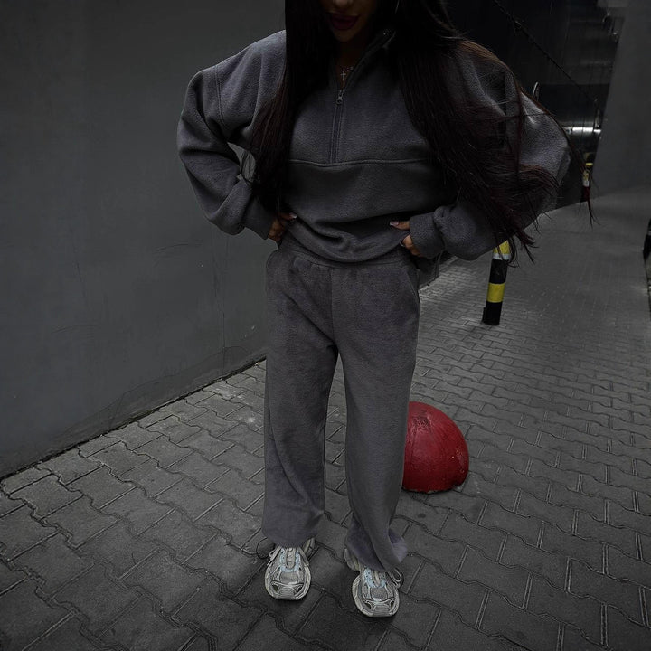 Women's Sporty Fleece Tracksuit with Stand-up Collar and Zipper Skjora