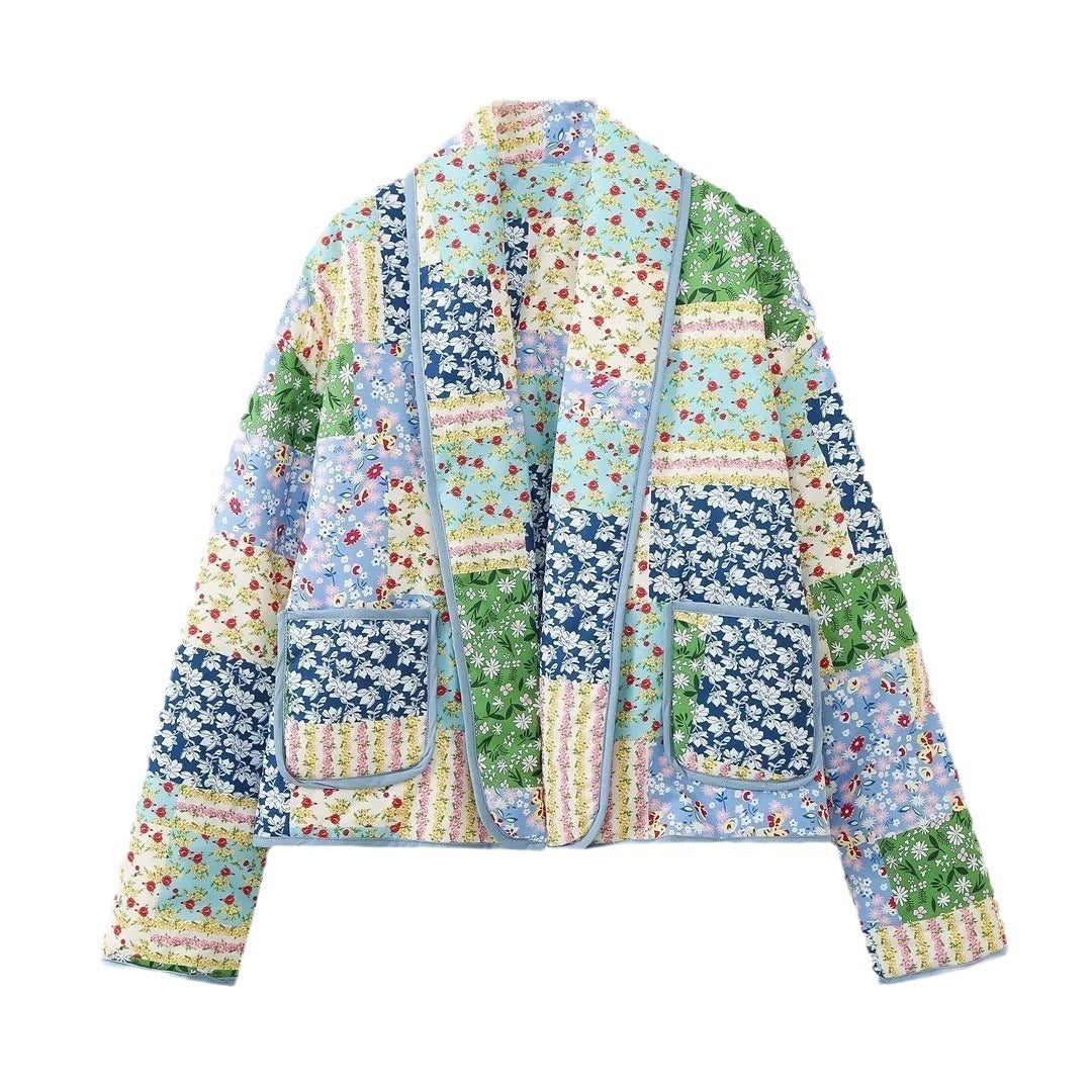 Kvinne Patchwork Kimono Jakke i Romantisk Design med Praktiske Lommer Skjora